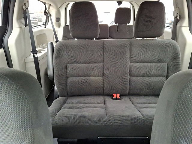 Used 2017 Dodge Grand Caravan SE w/ Power Window Group image 13