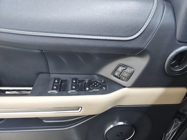 Used 2023 Ford Expedition Limited image 25