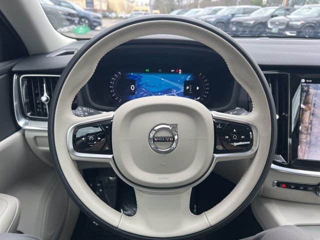 Certified 2025 Volvo S60 B5 Plus image 31