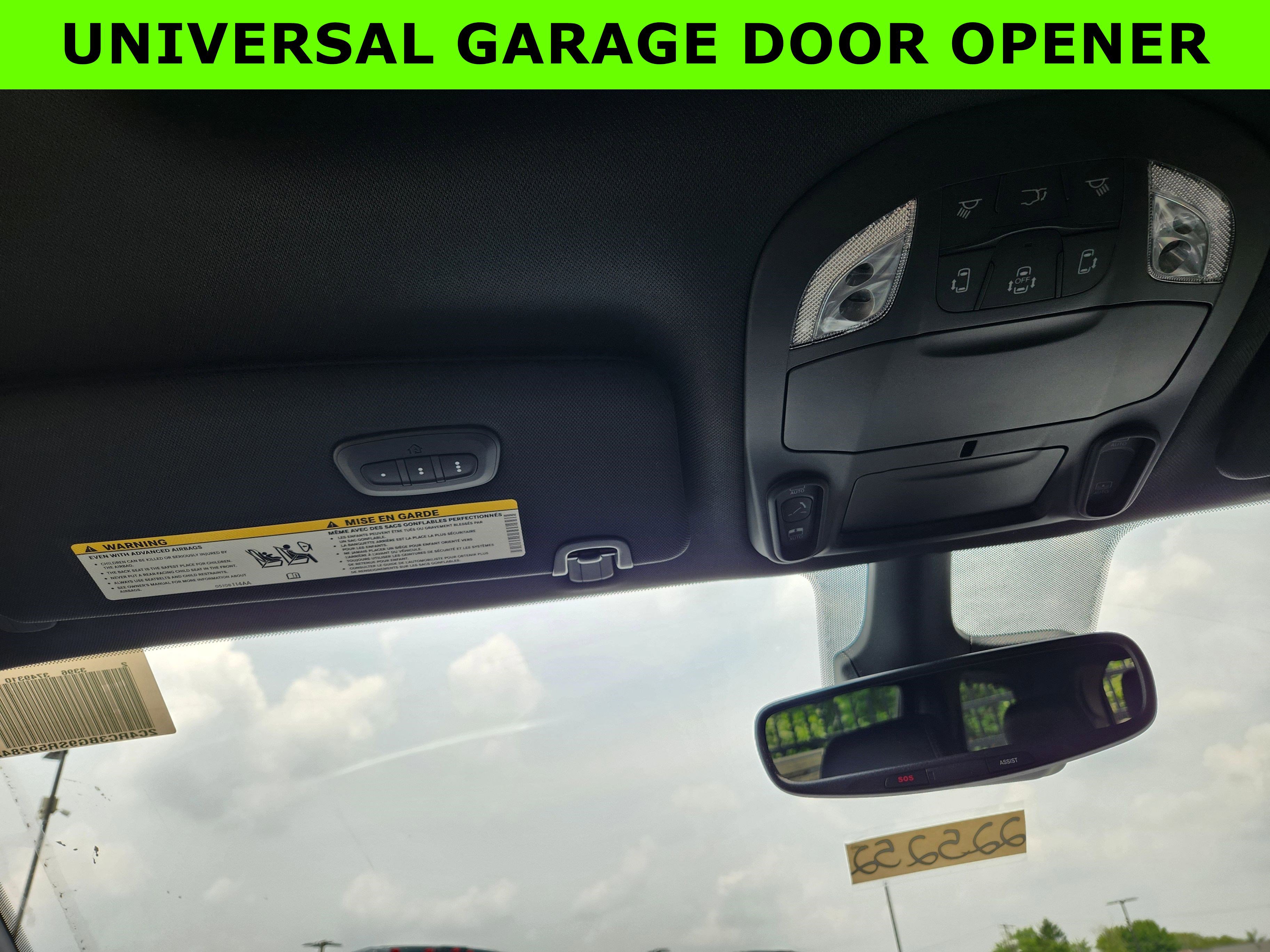 New 2025 Chrysler Pacifica Select w/ Uconnect Theater Family Group image 32