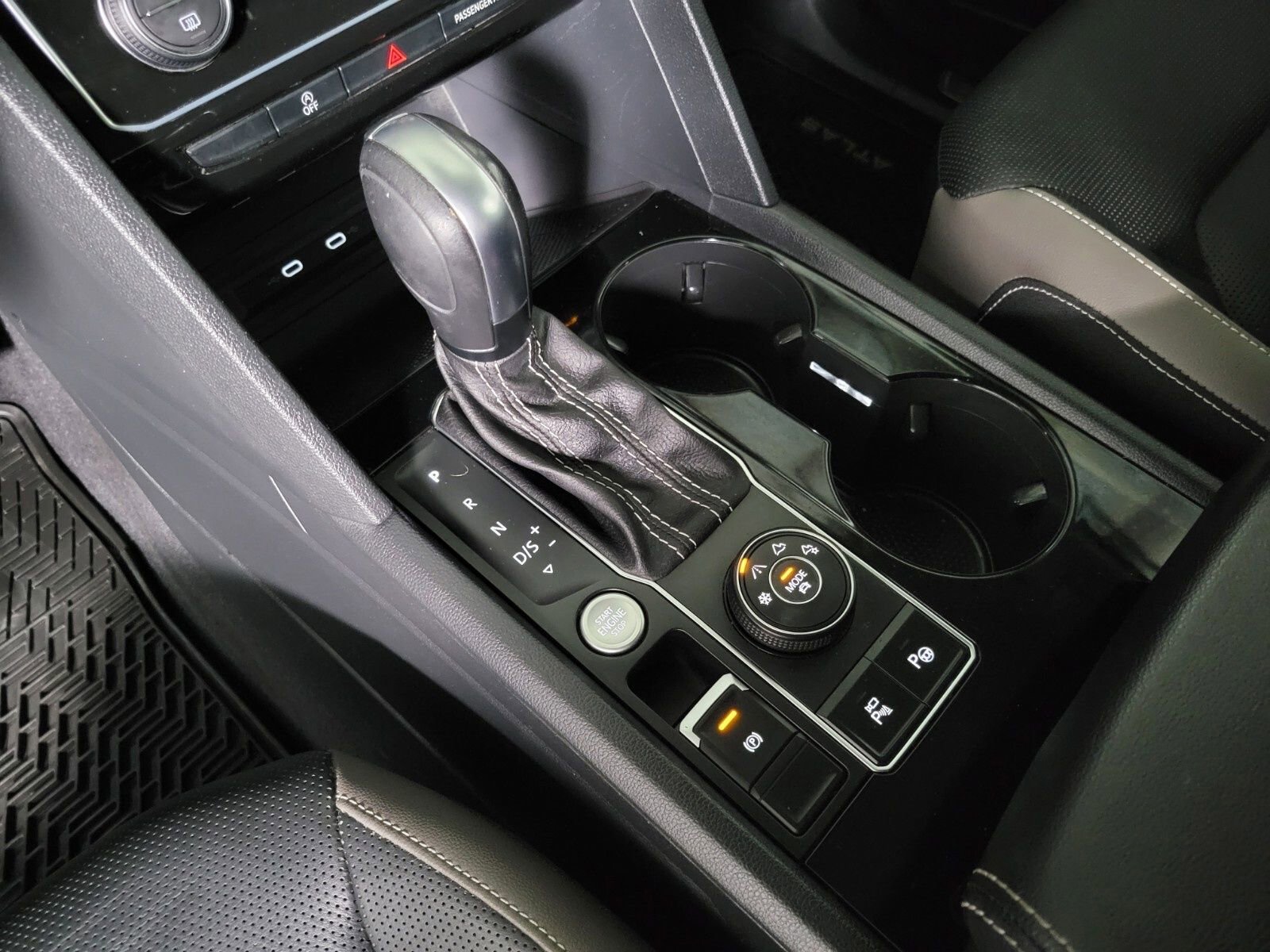 Used 2021 Volkswagen Atlas SEL Premium image 31