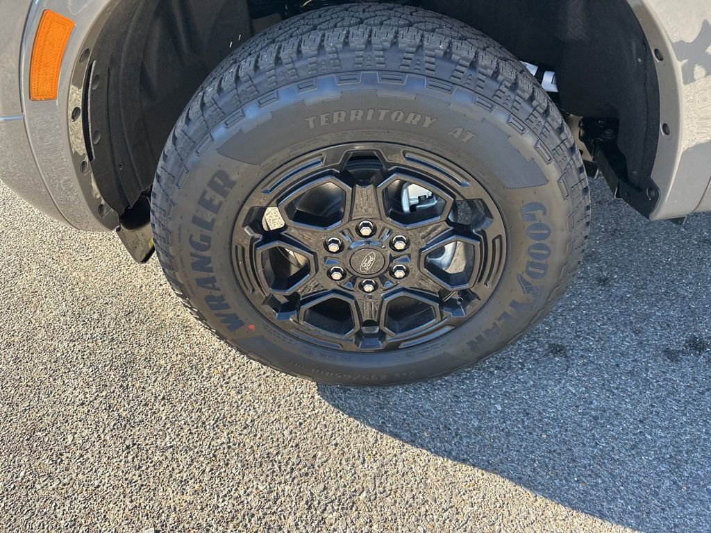 New 2025 Ford Ranger Lariat w/ FX4 Off-Road Package image 9
