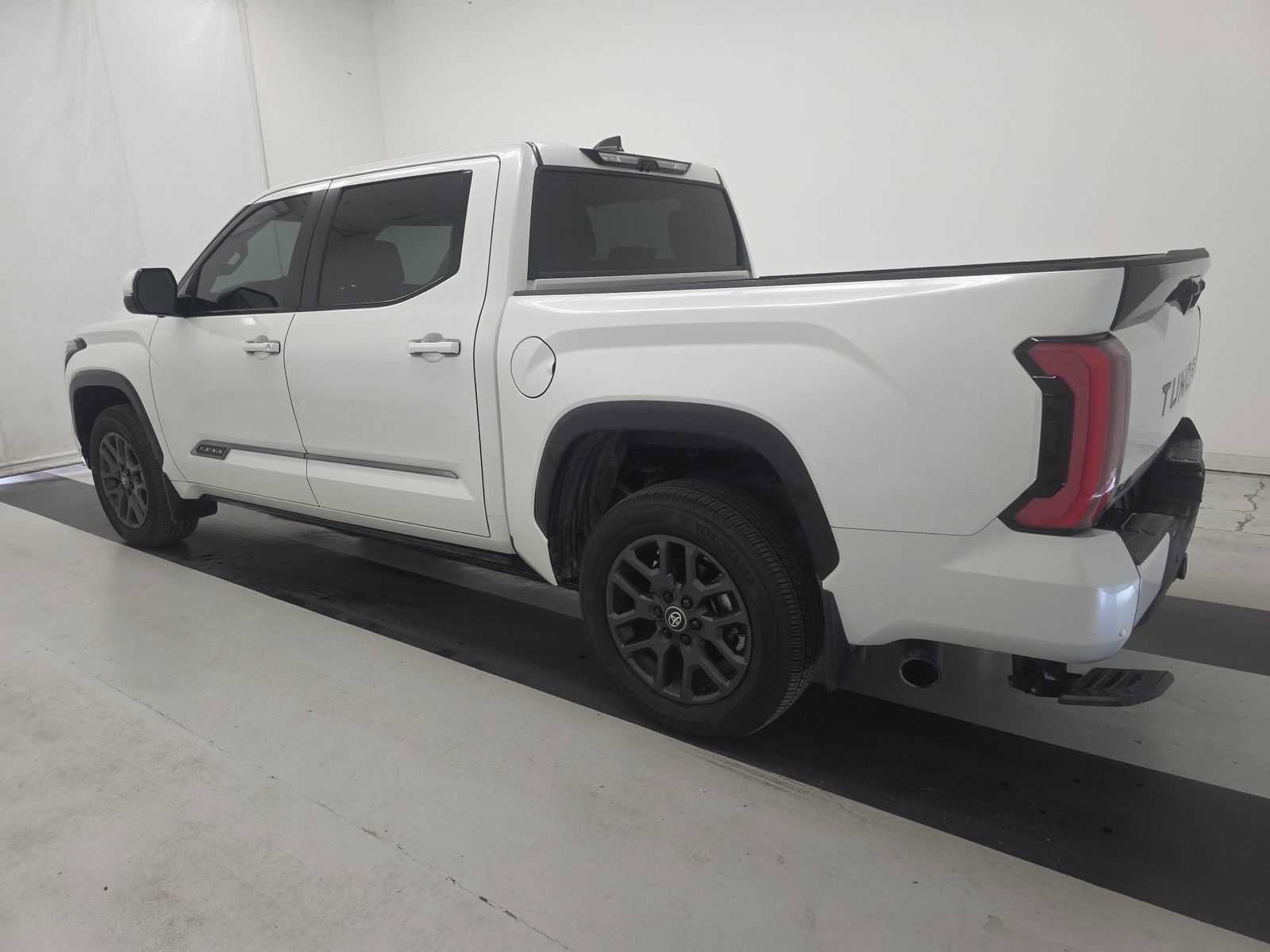 Used 2026 Toyota Tundra Platinum AWD/4WD image 6