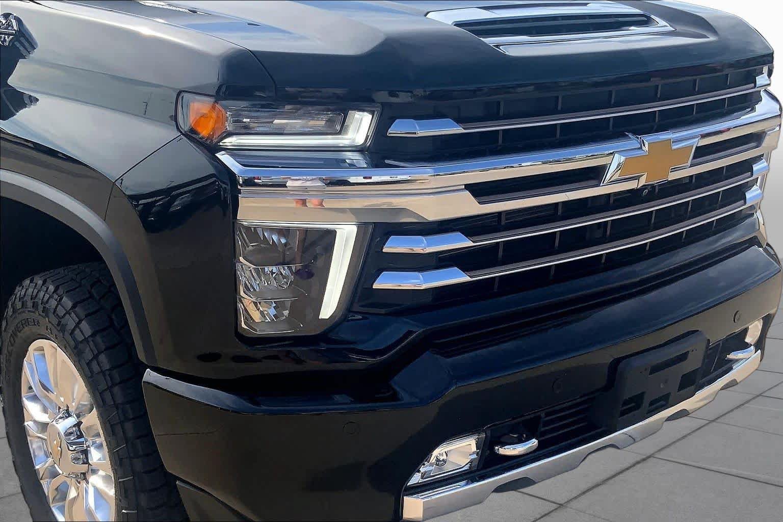 Used 2022 Chevrolet Silverado 2500 High Country w/ Z71 Off-Road Package AWD/4WD image 29