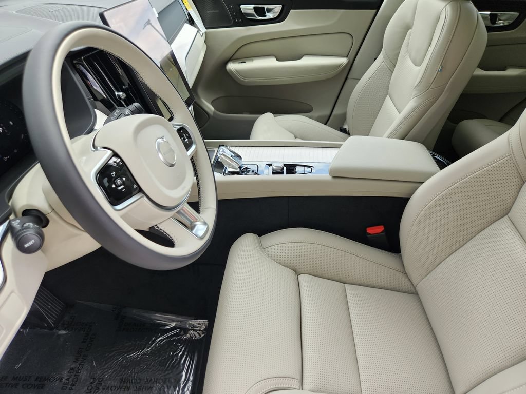 New 2026 Volvo XC60 B5 Ultra w/ Climate Package AWD/4WD image 4