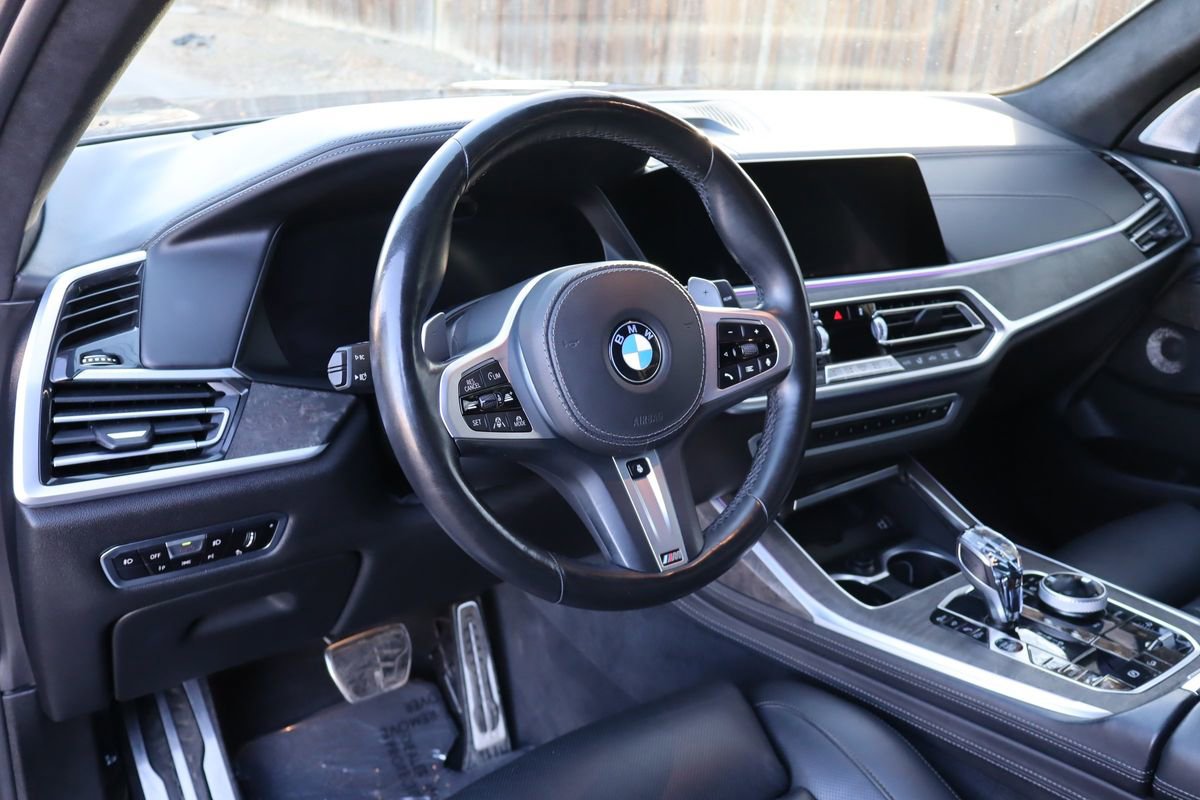 Used 2020 BMW X7 M50i w/ Dynamic Handling Package image 15