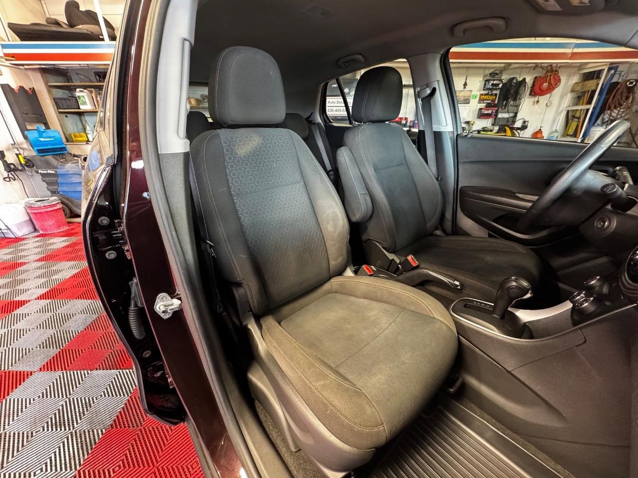 Used 2020 Chevrolet Trax LS image 10