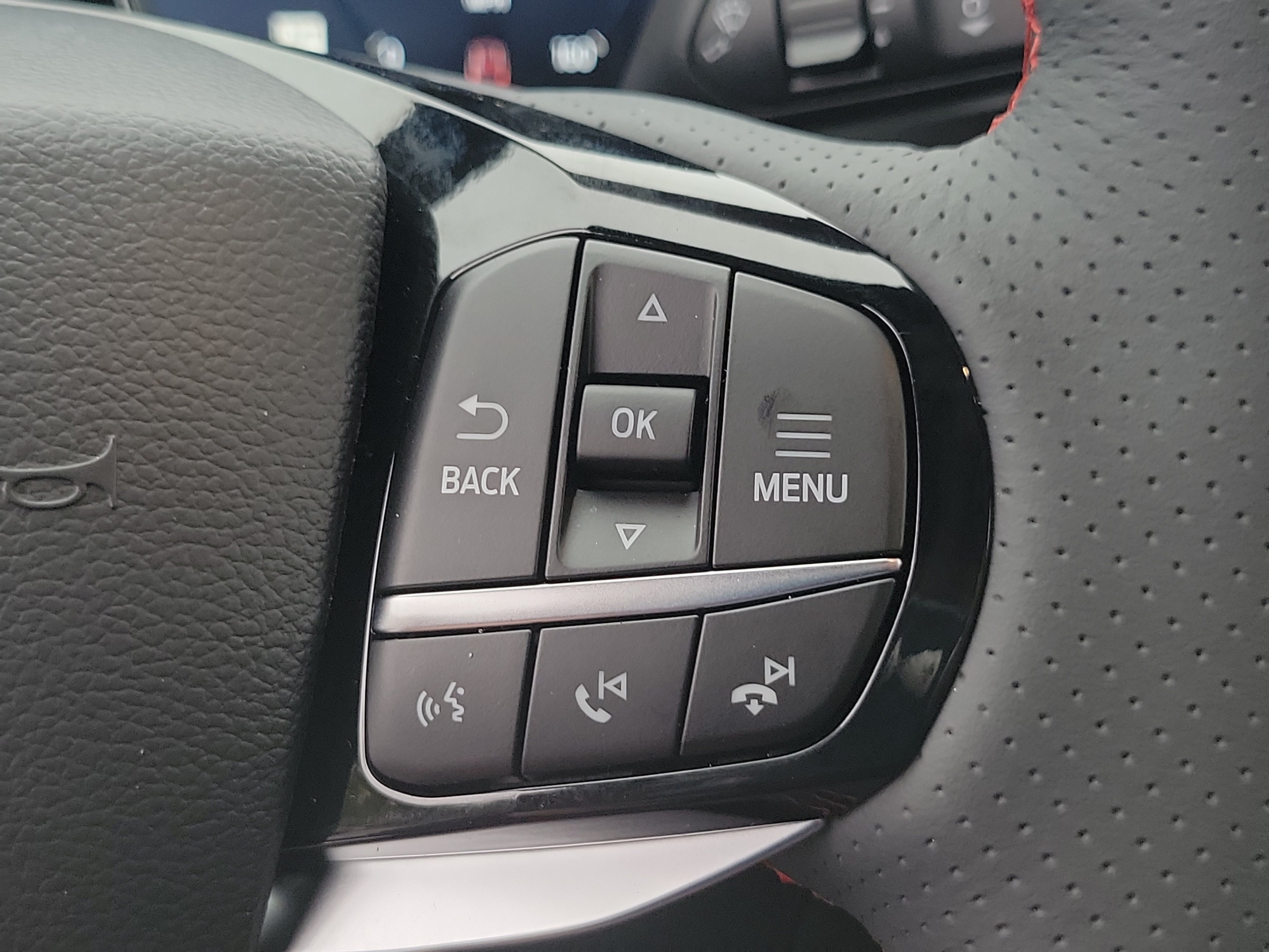 New 2027 Ford Explorer ST-Line w/ Premium Package RWD image 20