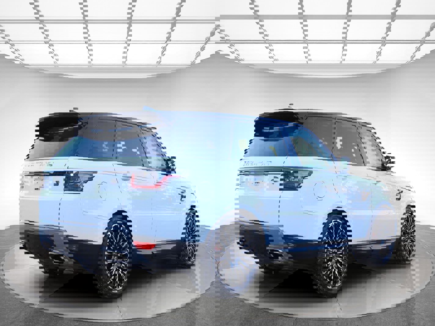 Used 2018 Land Rover Range Rover Sport SE image 8