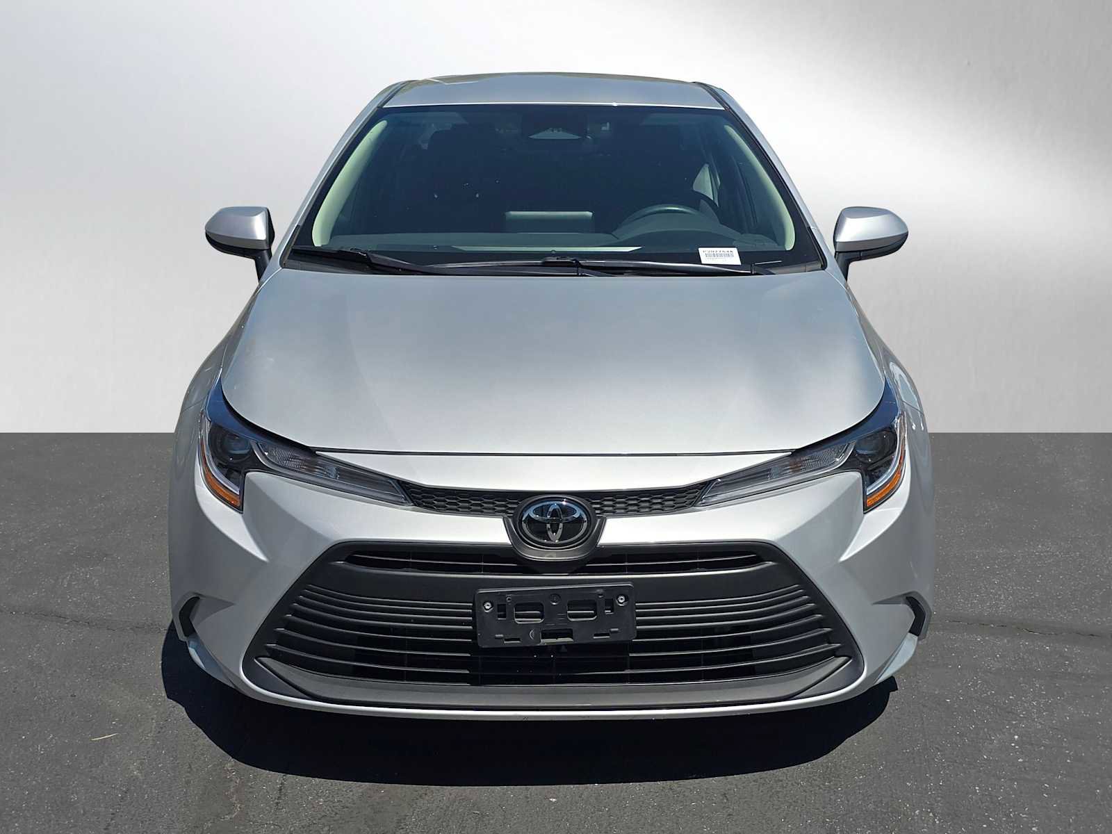 Certified 2025 Toyota Corolla LE FWD image 8