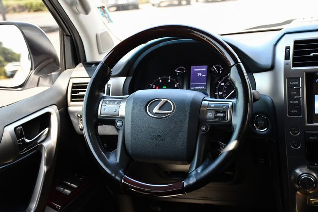 Used 2018 Lexus GX 460 Premium w/ Premium Package AWD/4WD image 17