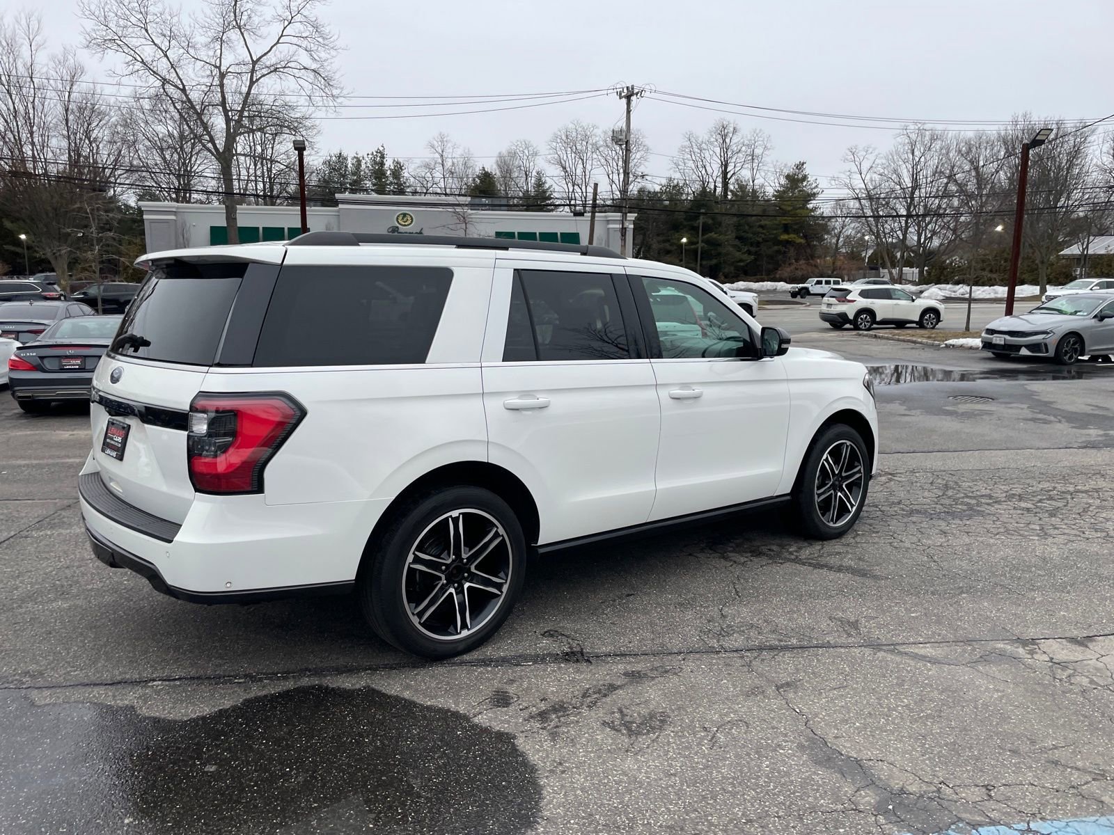 Used 2020 Ford Expedition Limited w/ Equipment Group 303A image 35