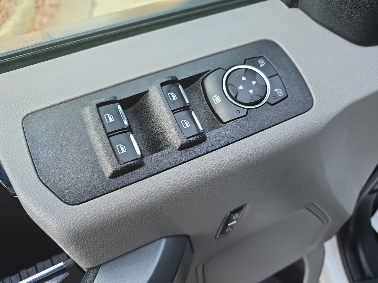 Used 2019 Ford F150 XLT image 11