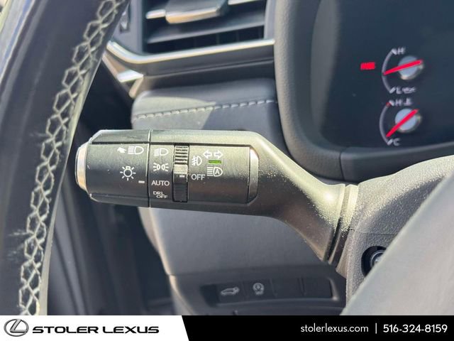 Used 2023 Lexus LX 600 F Sport w/ Accessory Package (Z1) AWD/4WD image 24