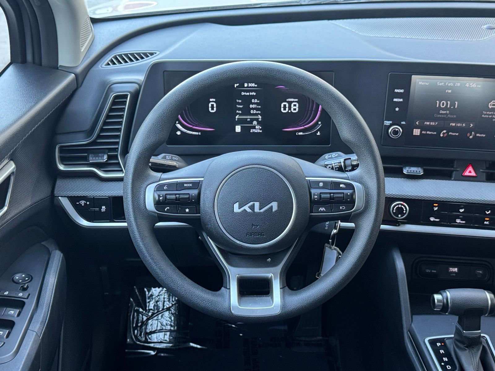 Used 2025 Kia Sportage LX FWD image 27