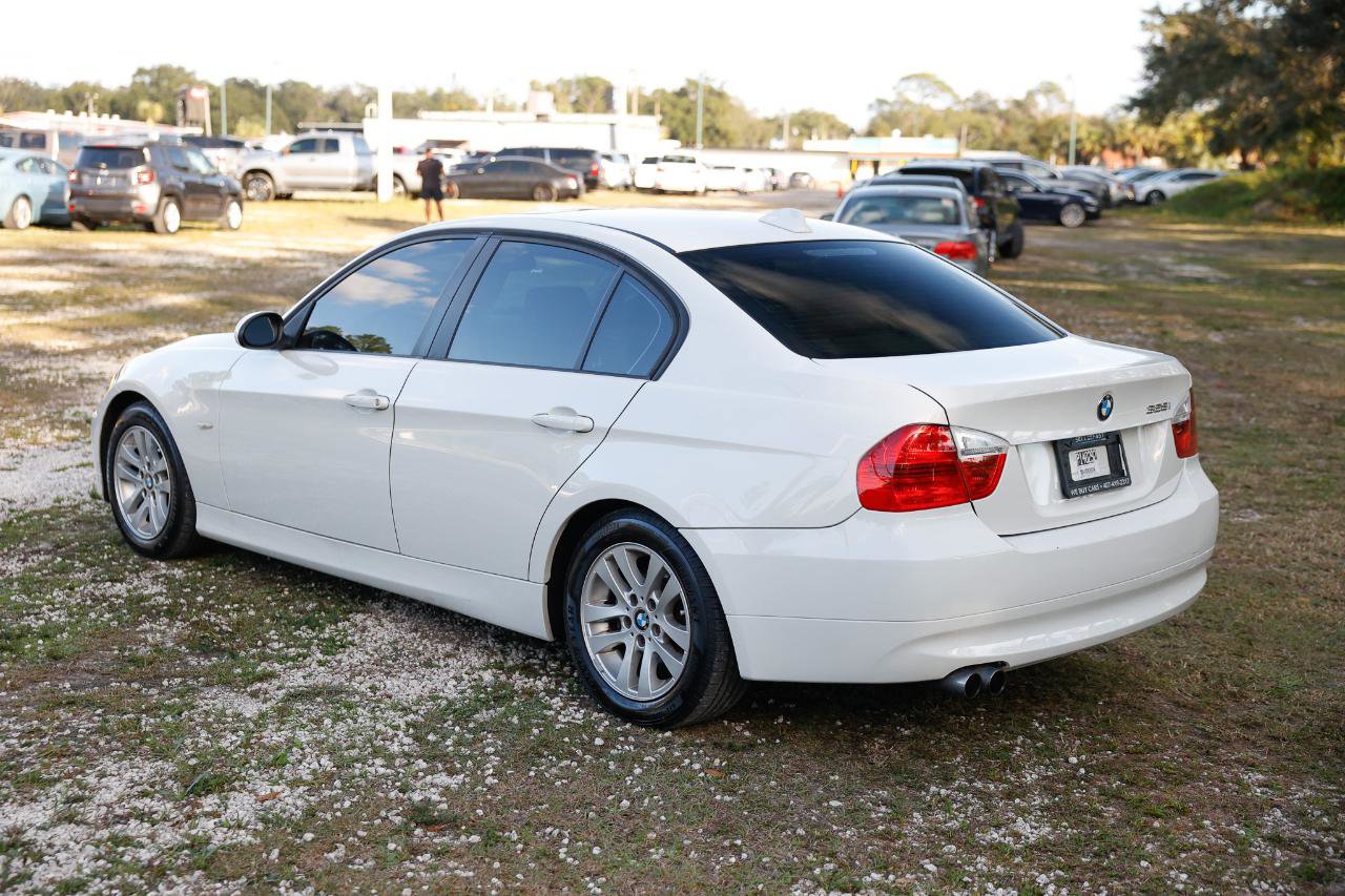 Used 2007 BMW 328i Sedan RWD image 5