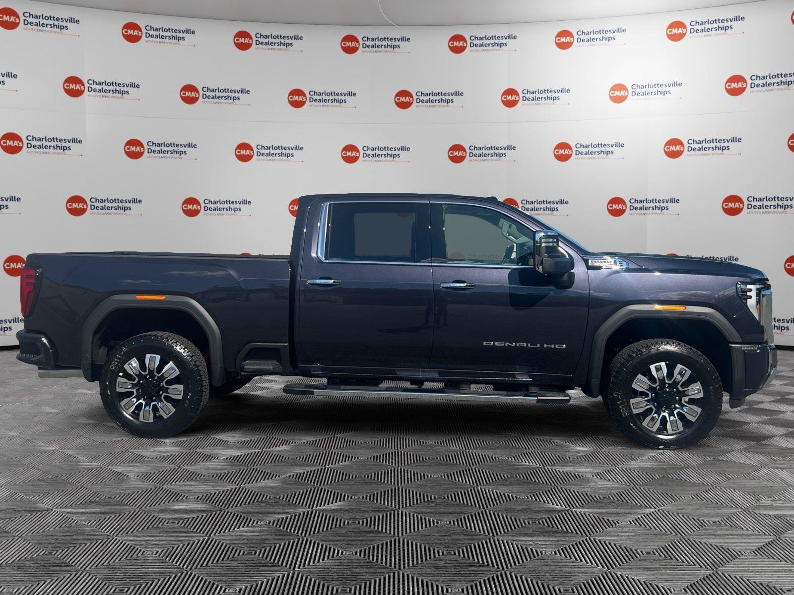 New 2026 GMC Sierra 2500 Denali w/ Denali Reserve Package AWD/4WD image 6