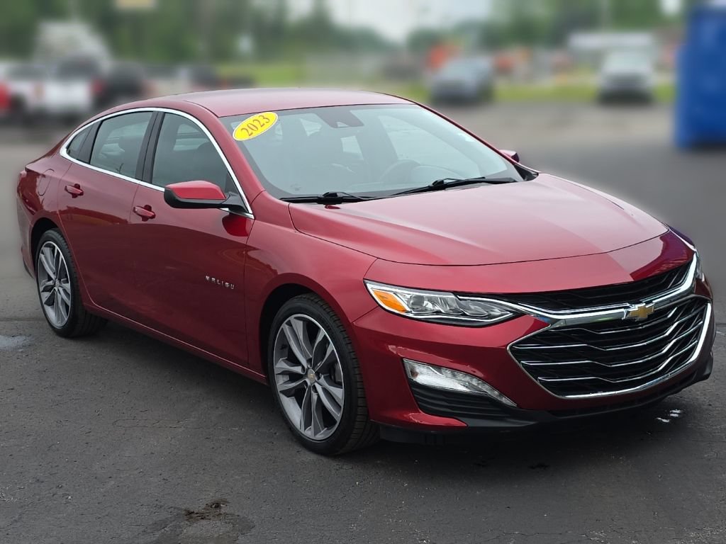 Used 2023 Chevrolet Malibu LT w/ Driver Confidence Package FWD image 9