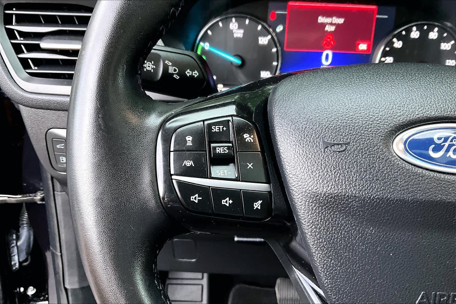 Used 2021 Ford Escape SE w/ SE Sport Appearance Package AWD/4WD image 23