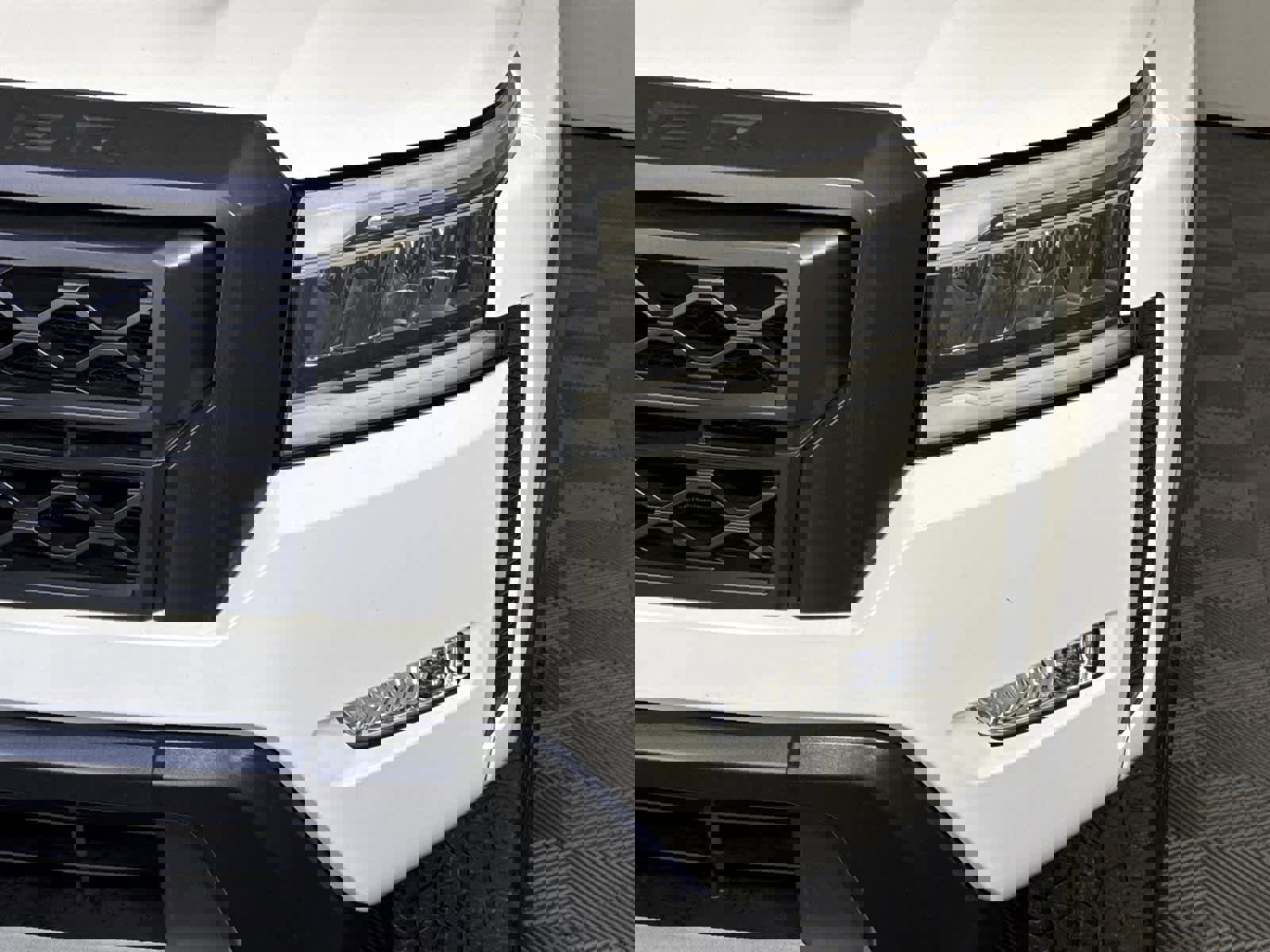 Used 2024 Nissan Frontier PRO-4X w/ Technology Package image 9