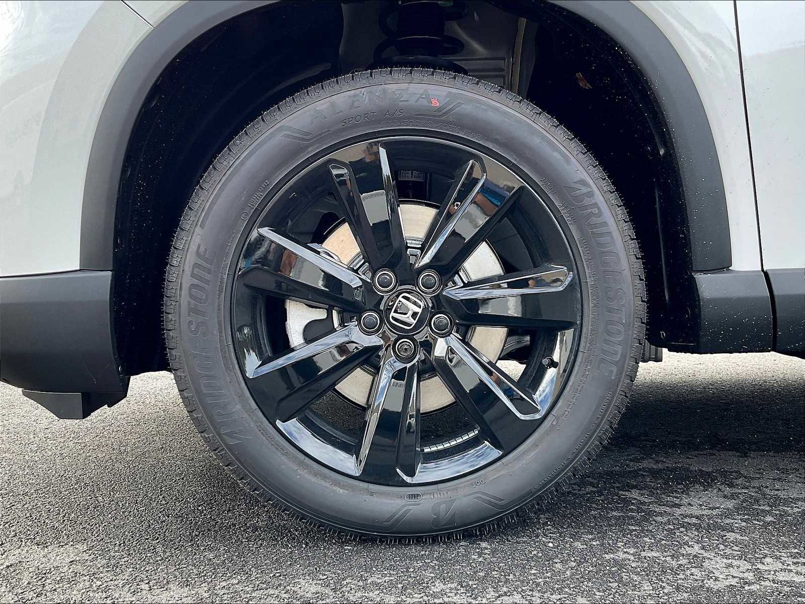 New 2025 Honda Pilot Black Edition image 8