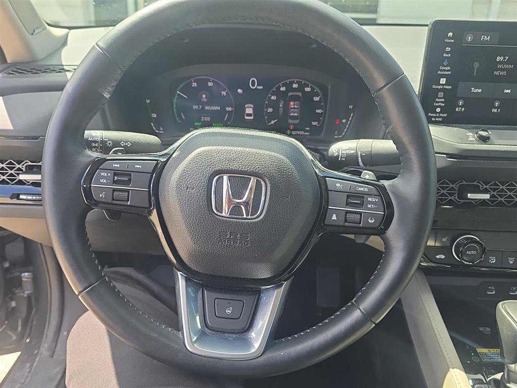 Used 2025 Honda Accord Touring image 5