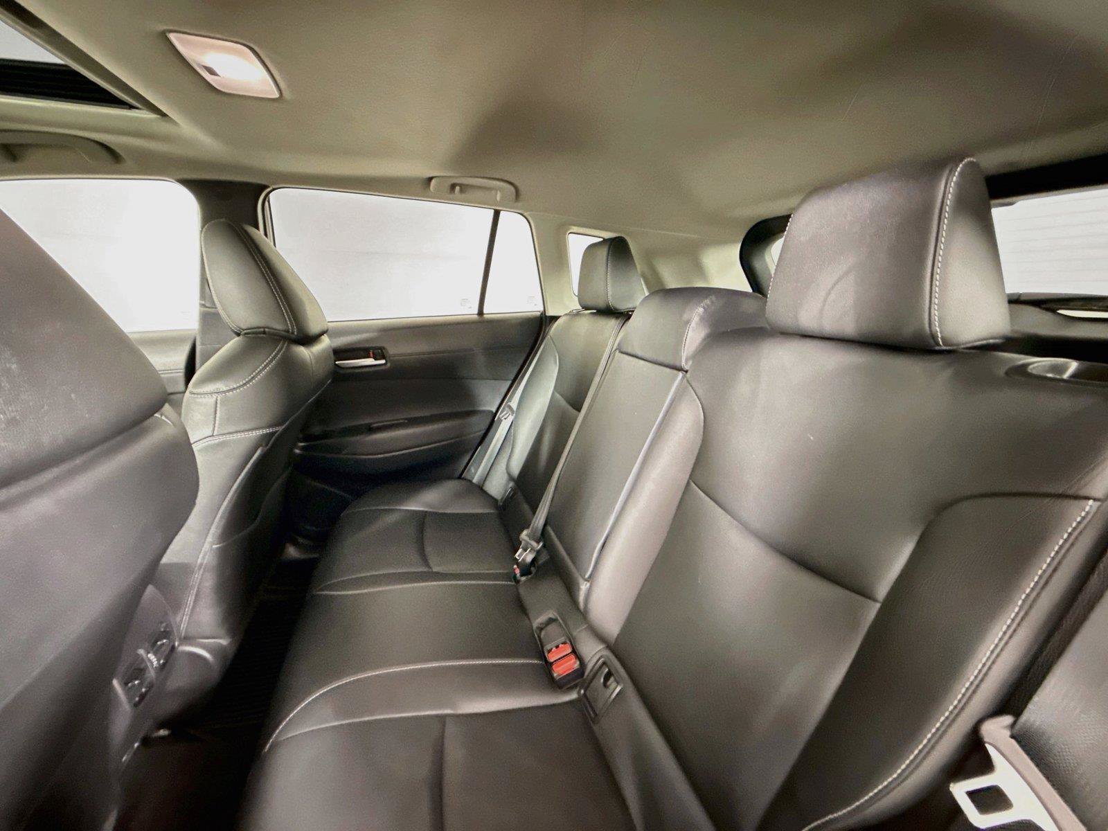 Used 2026 Toyota Corolla Cross XLE w/ Convenience Package FWD image 31