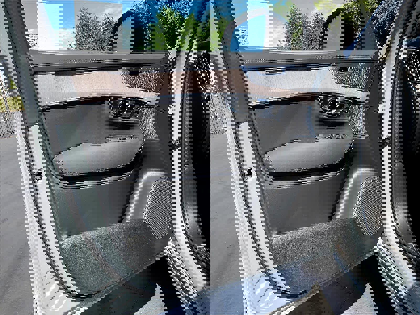 New 2026 Volvo XC90 T8 Ultra w/ Lounge Package image 24