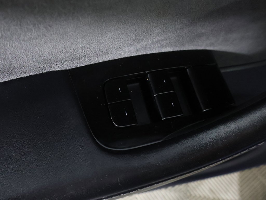 Used 2021 Tesla Model Y Long Range image 33