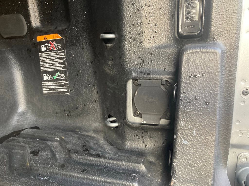 Used 2023 Chevrolet Silverado 1500 LT image 39