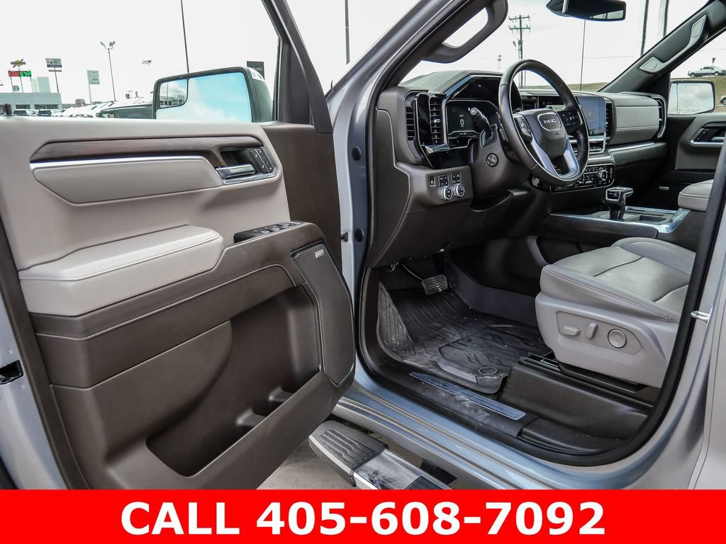 Used 2023 GMC Sierra 1500 SLT w/ SLT Premium Package AWD/4WD image 28