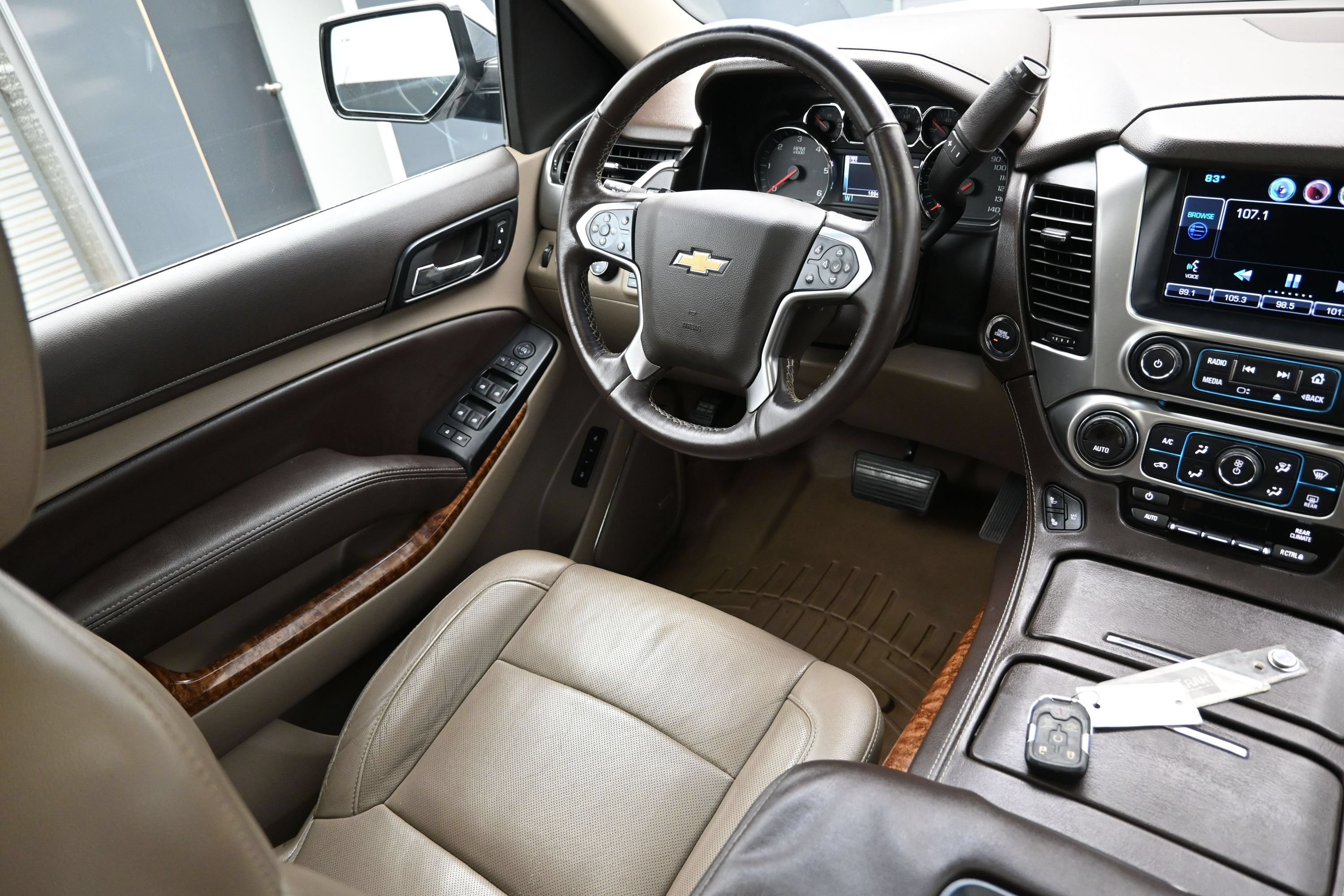 Used 2015 Chevrolet Suburban LTZ AWD/4WD image 24