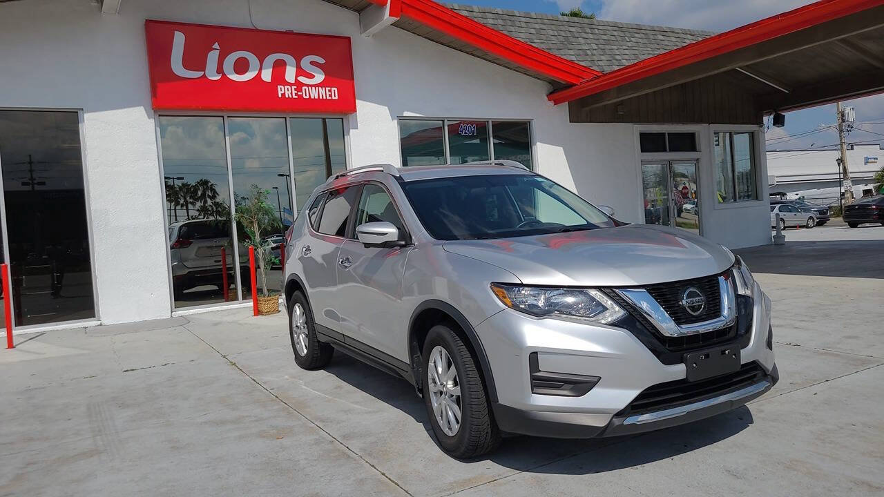Used 2018 Nissan Rogue SV w/ Premium Package AWD/4WD image 1