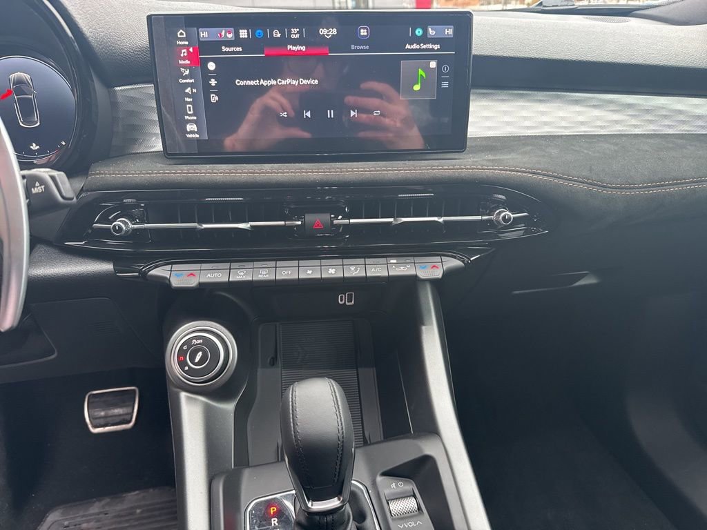 New 2025 Alfa Romeo Tonale image 14