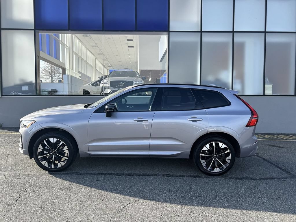 New 2026 Volvo XC60 B5 Plus w/ Climate Package AWD/4WD image 5