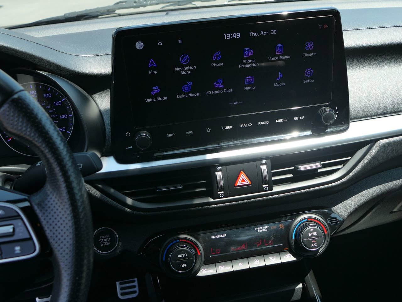 Used 2023 Kia Forte GT-Line w/ GT-Line Technology Package FWD image 17