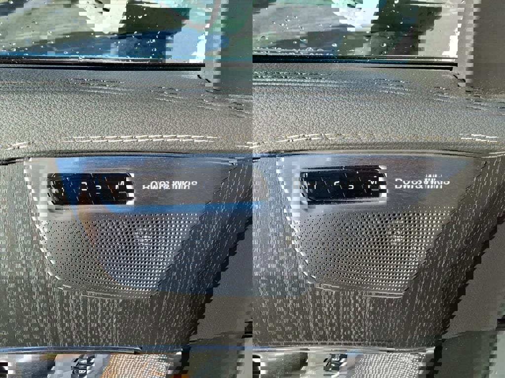 Used 2021 Volvo XC90 T8 Inscription w/ Lounge Package image 16