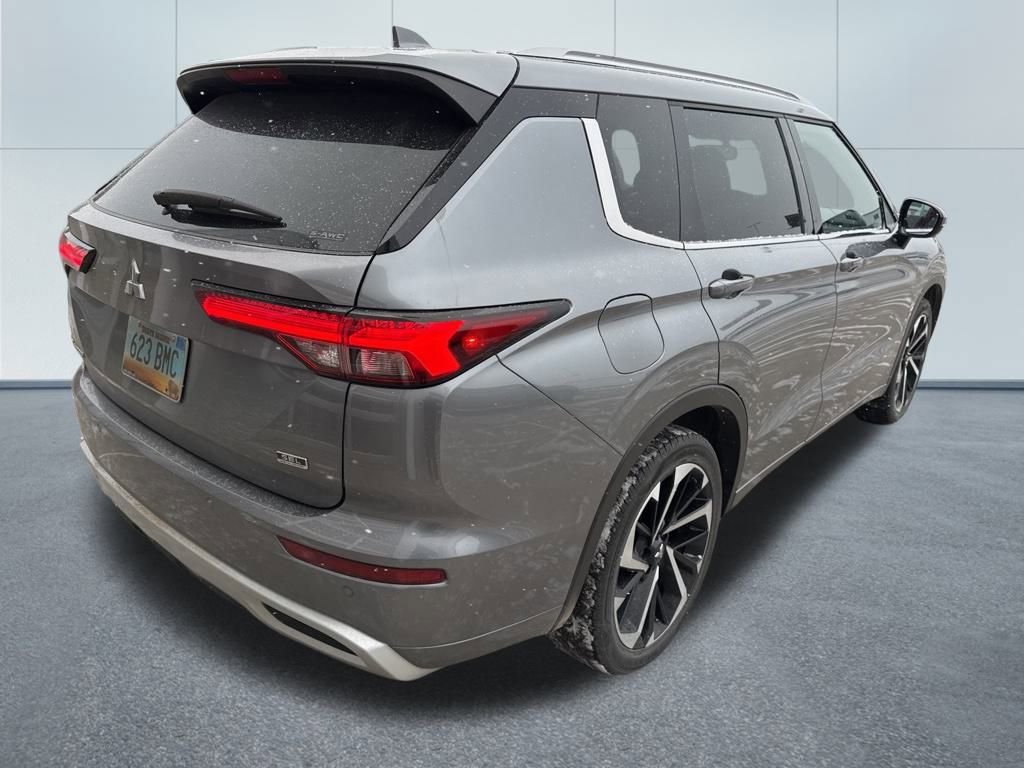 Used 2022 Mitsubishi Outlander SEL image 6
