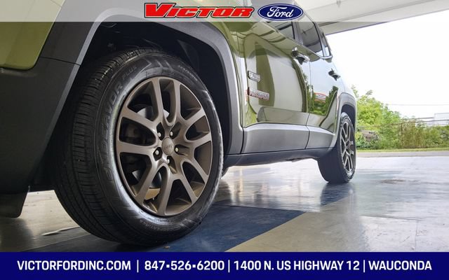 Used 2016 Jeep Renegade 75th Anniversary FWD image 6