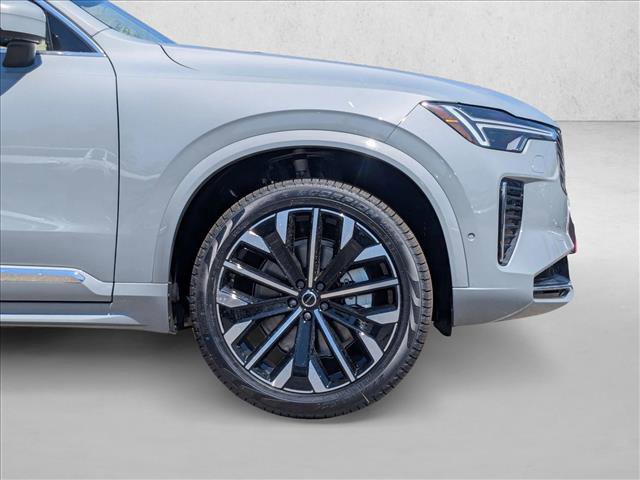 Certified 2026 Volvo XC90 B5 Plus w/ Protection Package image 4