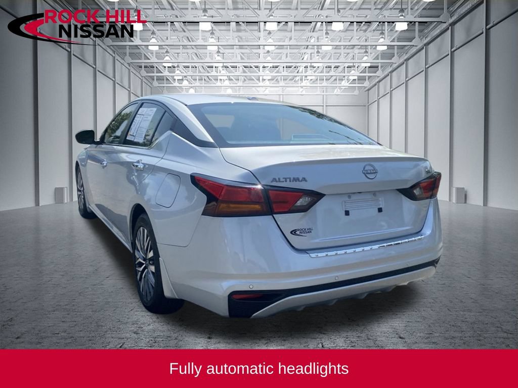 Used 2023 Nissan Altima 2.5 SV FWD image 7