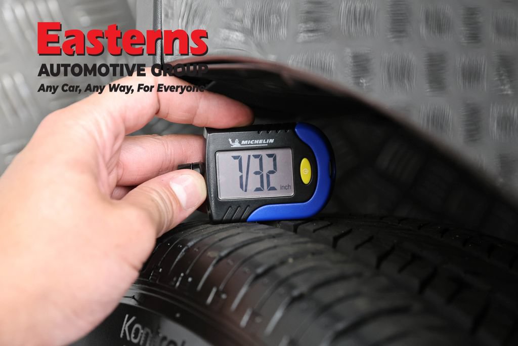 Used 2025 Kia Soul LX w/ LX Technology Package FWD image 28