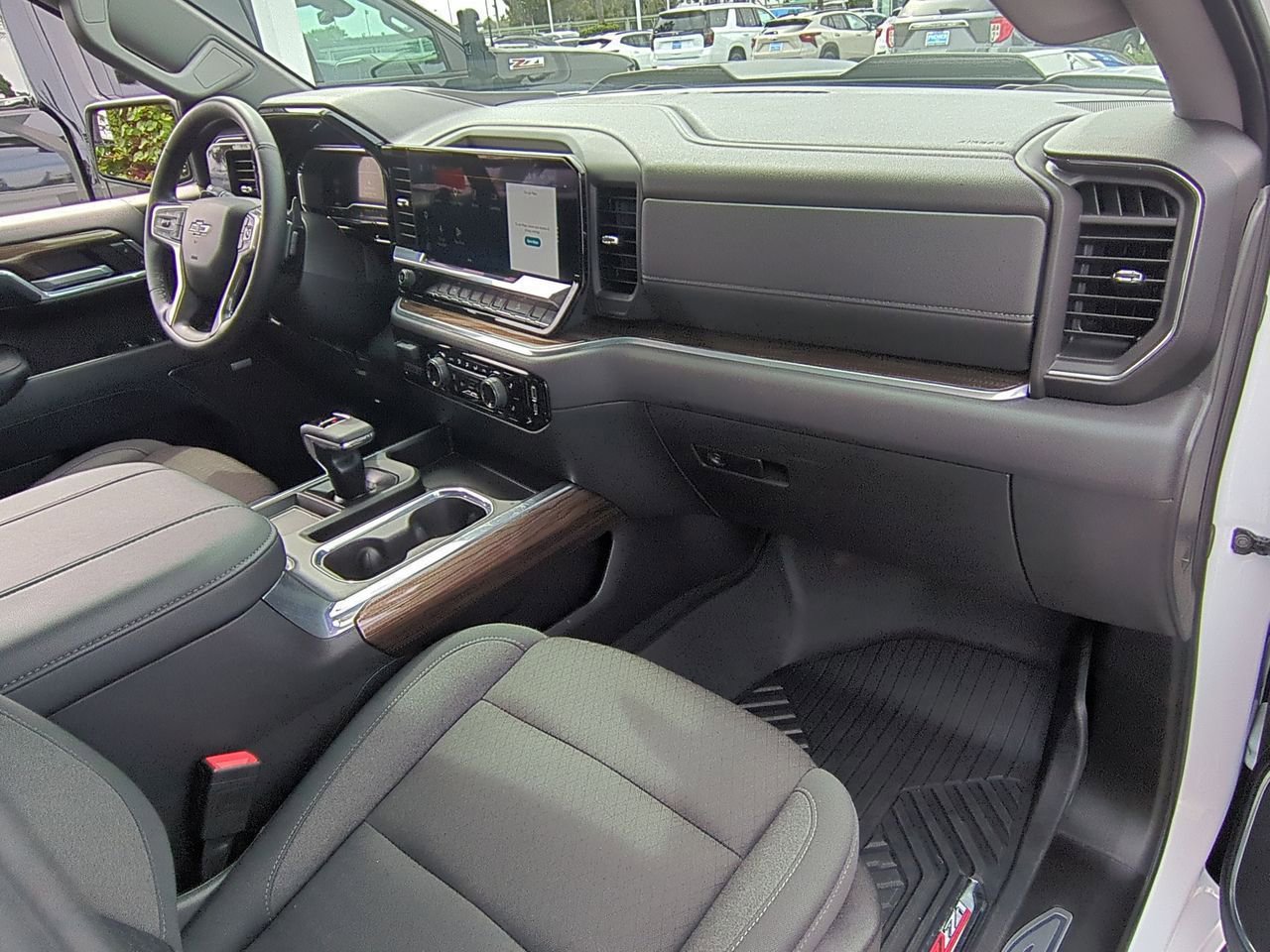 Certified 2025 Chevrolet Silverado 1500 LT Trail Boss w/ Convenience Package II AWD/4WD image 29