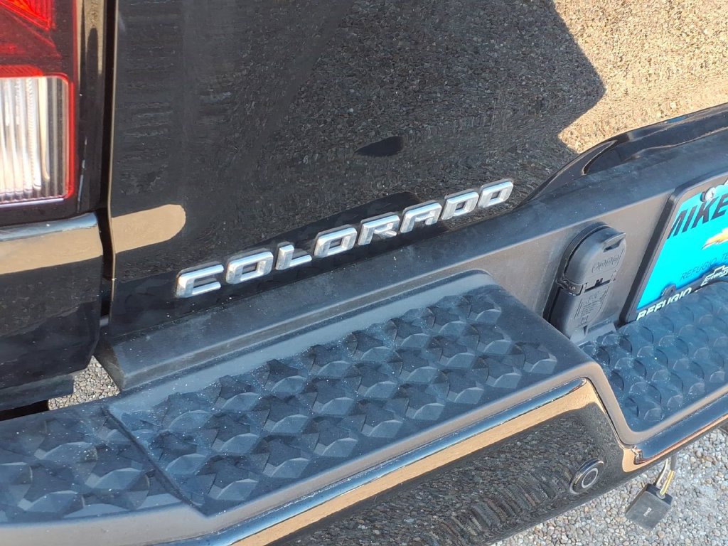 Certified 2025 Chevrolet Colorado LT w/ Advanced Trailering Package RWD image 7