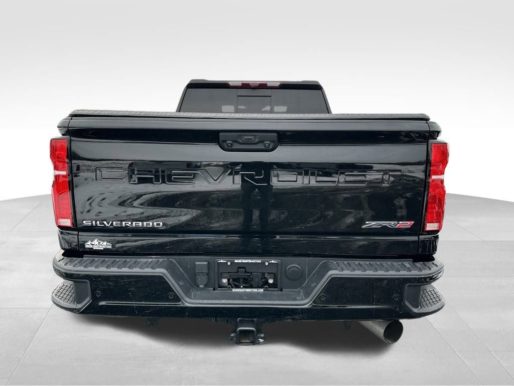 Used 2024 Chevrolet Silverado 2500 ZR2 w/ Technology Package image 13