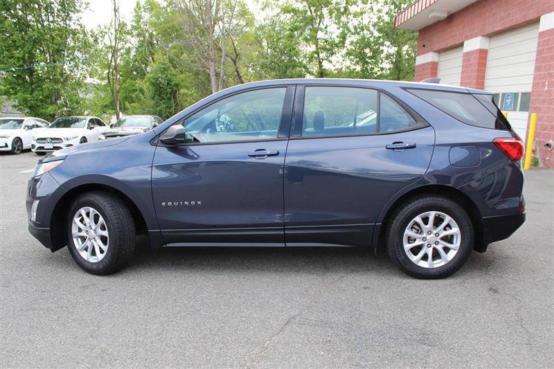 Used 2018 Chevrolet Equinox LS w/ LPO, Protection Package AWD/4WD image 2