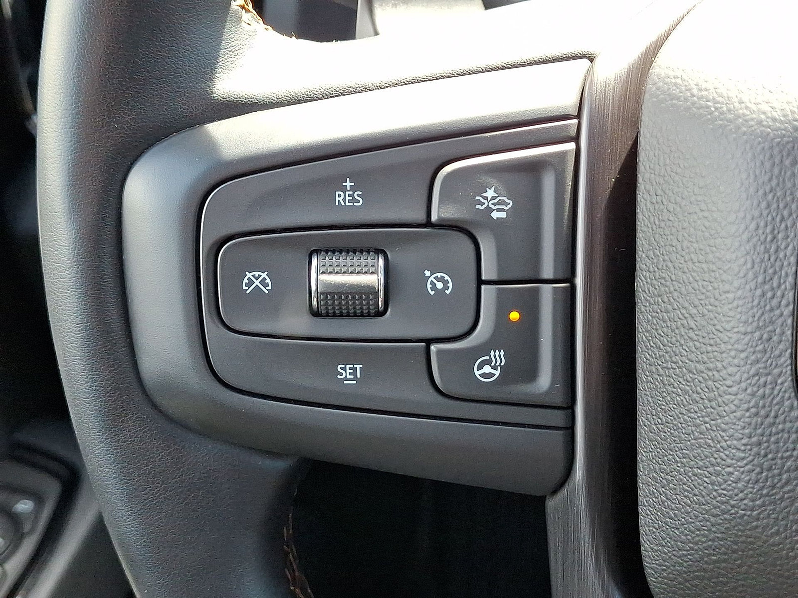 Used 2023 GMC Sierra 1500 AT4 w/ AT4 Premium Package AWD/4WD image 17