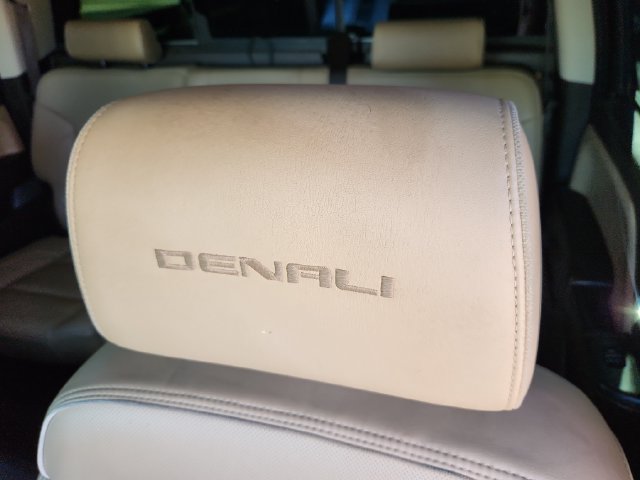Used 2018 GMC Sierra 2500 Denali w/ Duramax Plus Package AWD/4WD image 16