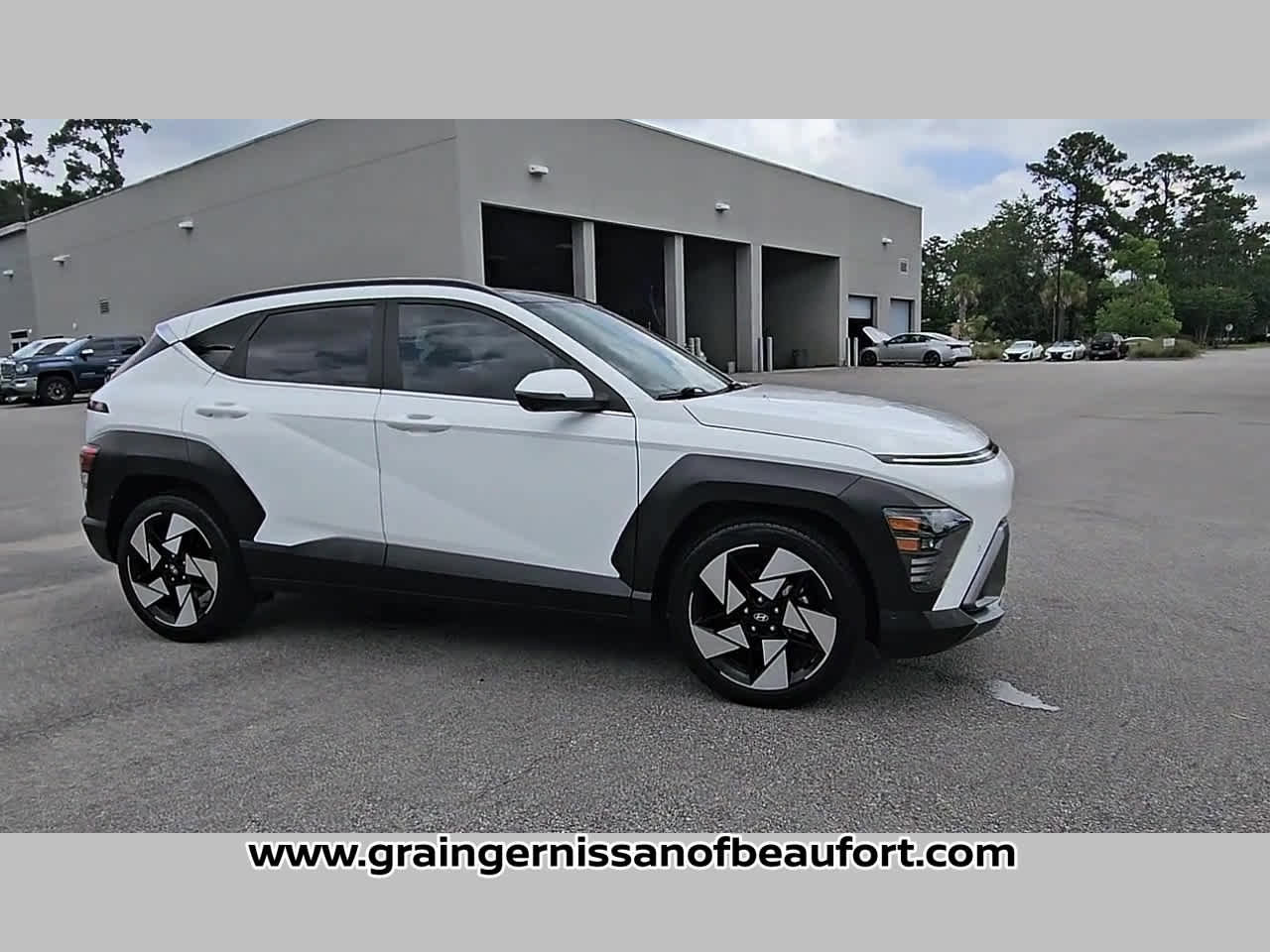 Used 2024 Hyundai Kona Limited FWD image 35