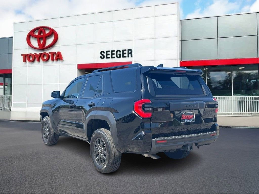 Used 2025 Toyota 4Runner SR5 AWD/4WD image 7